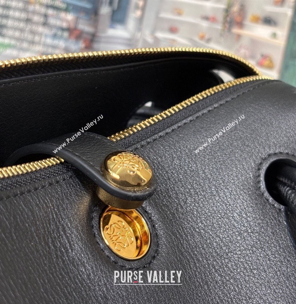 Loewe Small Madrid bag in supple calfskin Black 2025 012452 (nana-250925038)