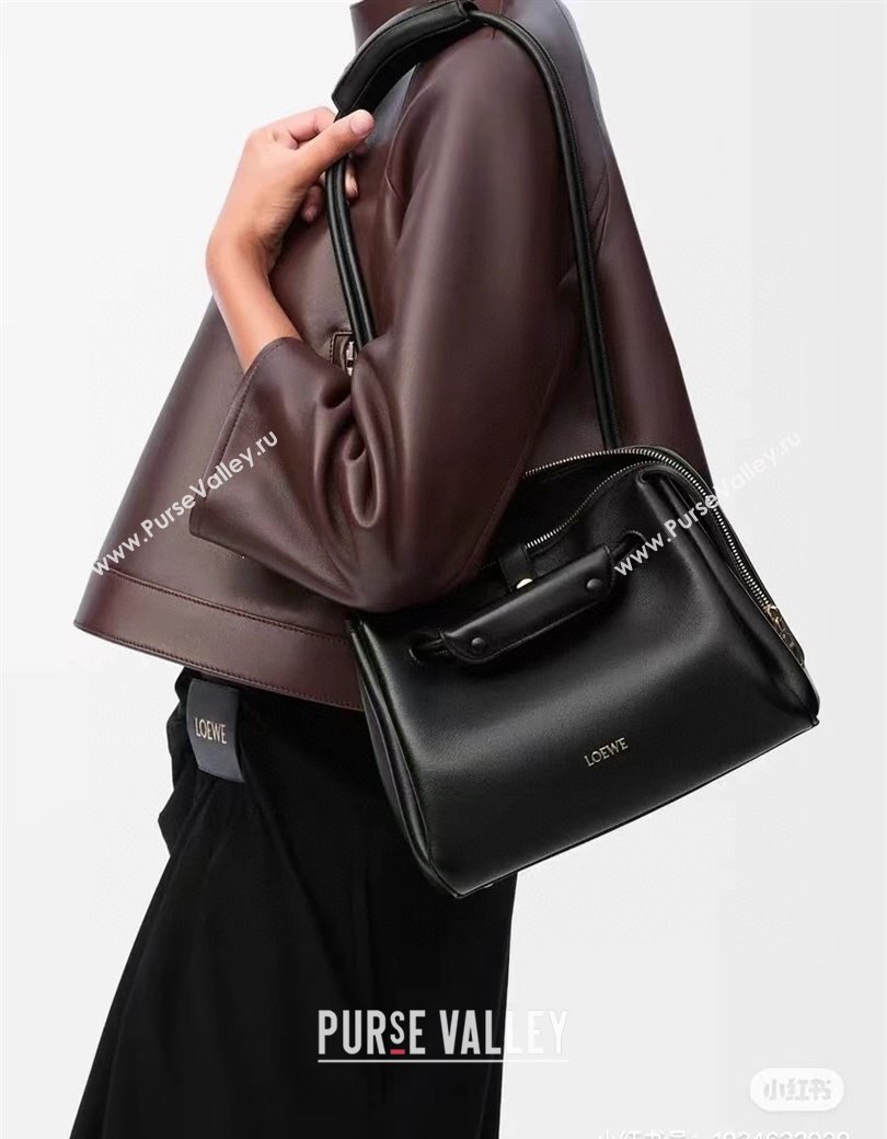 Loewe Small Madrid bag in supple calfskin Black 2025 012452 (nana-250925038)