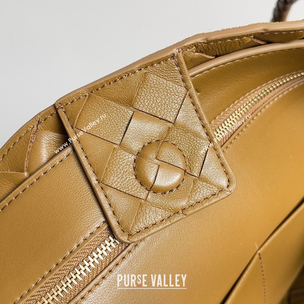 Bottega Veneta Medium Andiamo Top Handle Bag in Intrecciato Suede 743572 Brown 2024 (MS-24042410)