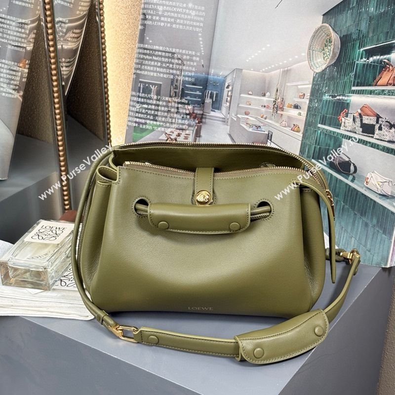 Loewe Small Madrid bag in supple calfskin Green 2025 012452 (nana-250925040)