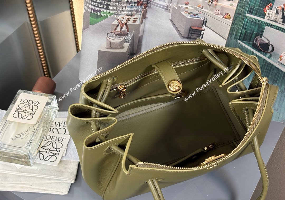 Loewe Small Madrid bag in supple calfskin Green 2025 012452 (nana-250925040)