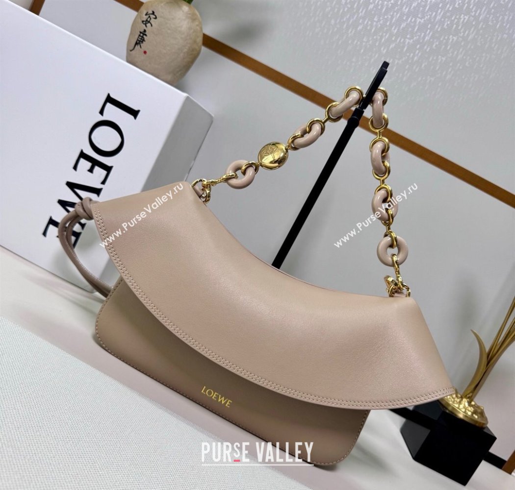 Loewe Medium Ola bag in smooth calfskin Sand Beige 2025 012518 (nana-250925047)