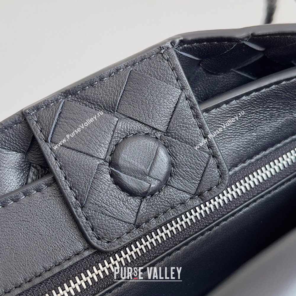 Bottega Veneta Small Andiamo Top Handle Bag in Intrecciato Leather 743568 Black/Silver 2023 (MS-24042415)