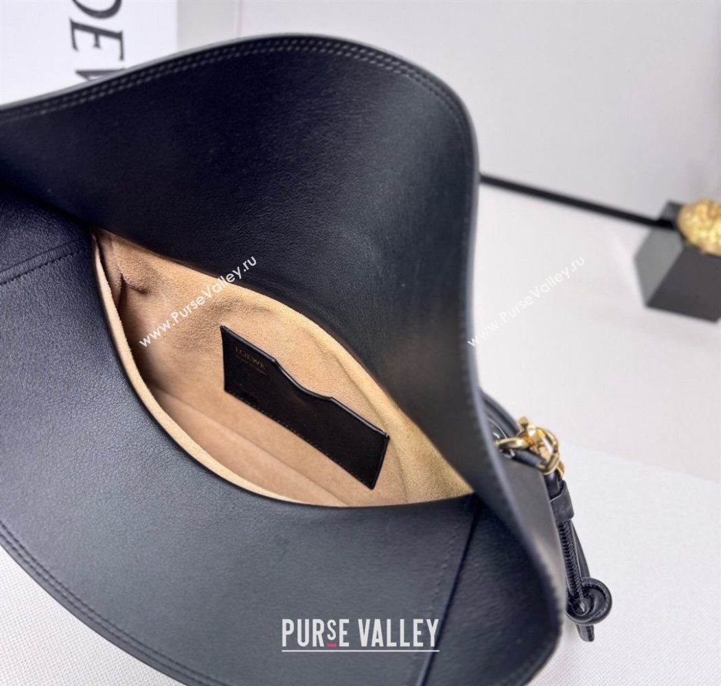 Loewe Medium Ola bag in smooth calfskin Black 2025 012518 (nana-250925043)