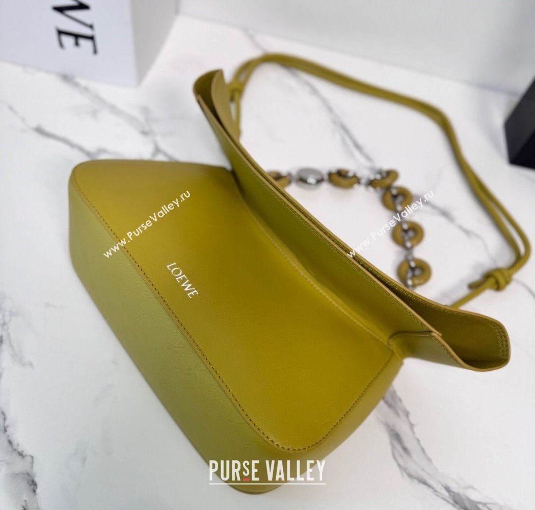 Loewe Medium Ola bag in smooth calfskin Ginger Yellow 2025 012518 (nana-250925044)