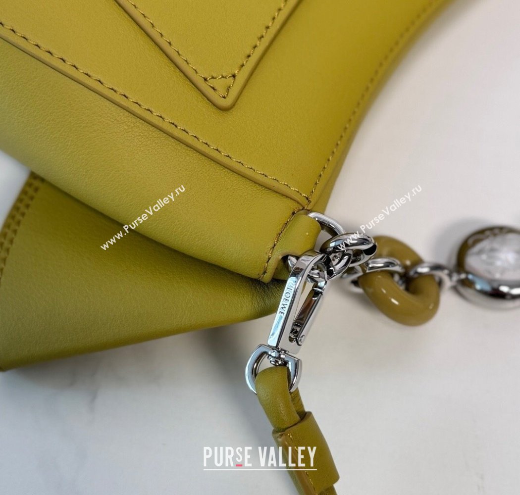 Loewe Medium Ola bag in smooth calfskin Ginger Yellow 2025 012518 (nana-250925044)