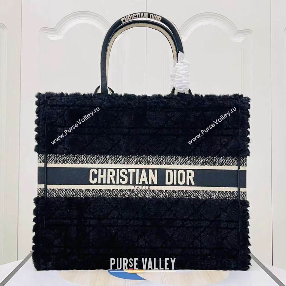 Dior Large Book Tote Bag in Cannage Shearling Black 2024 (DMZ-241806)