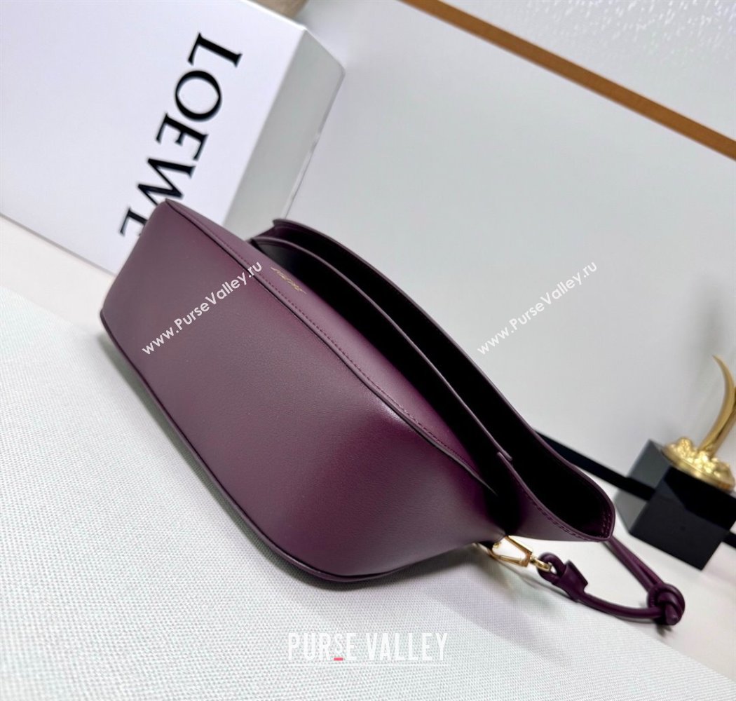 Loewe Medium Ola bag in smooth calfskin Dark Burgundy 2025 012518 (nana-250925046)