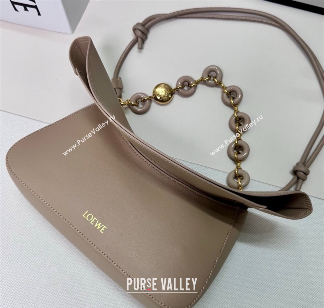 Loewe Medium Ola bag in smooth calfskin Sand Beige 2025 012518 (nana-250925047)