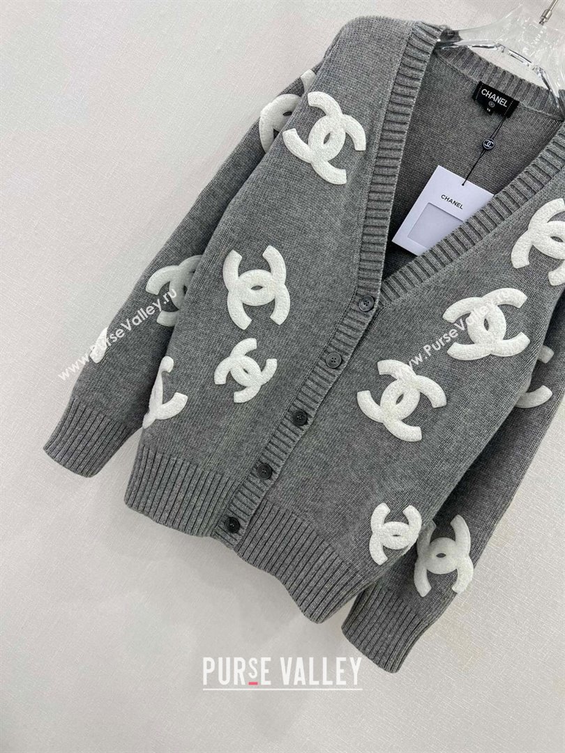 Chanel Wool Cashmere Cardigan CH102325 Grey 2023 (Q-23102325)