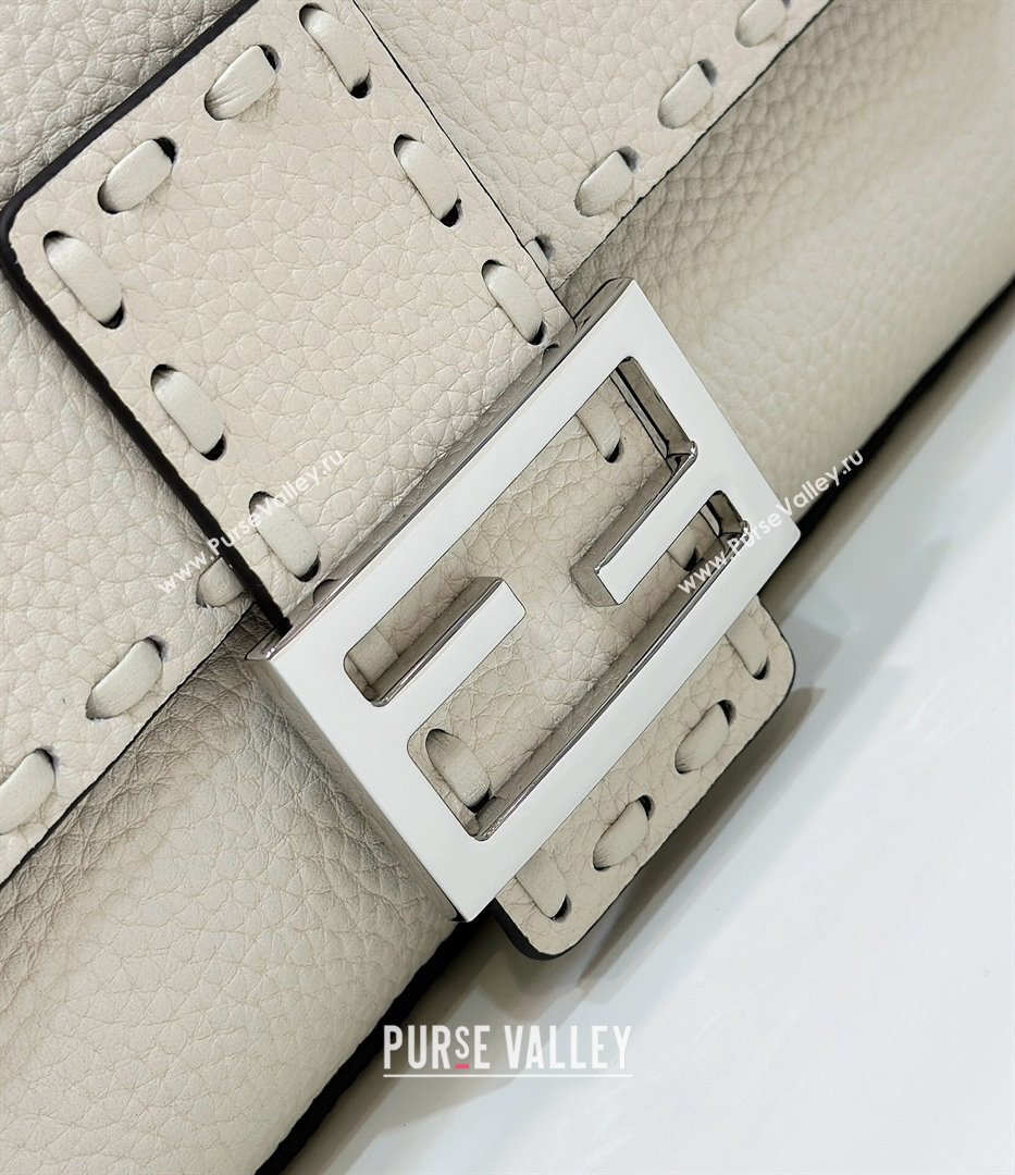 Fendi Regular Selleria Baguette bag with topstitches in Grained Calfskin White/Silver 2024 8610M (CL-241213015)