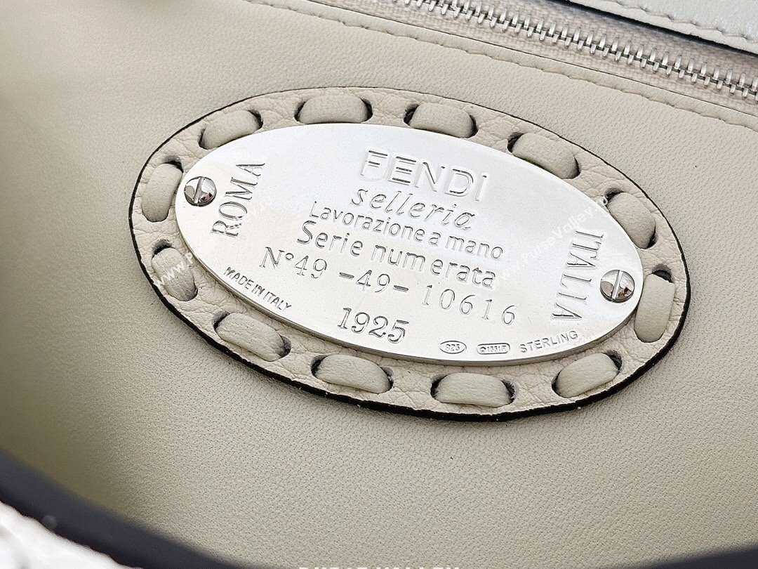 Fendi Regular Selleria Baguette bag with topstitches in Grained Calfskin White/Silver 2024 8610M (CL-241213015)