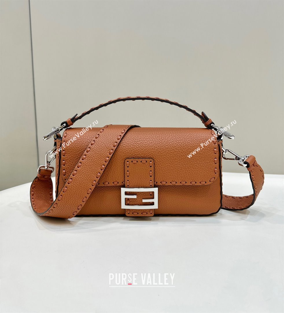 Fendi Regular Selleria Baguette bag with topstitches in Grained Calfskin Caramel Brown 2024 8610M (CL-241213017)