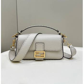 Fendi Regular Selleria Baguette bag with topstitches in Grained Calfskin White/Gold 2024 8610M (CL-241213018)