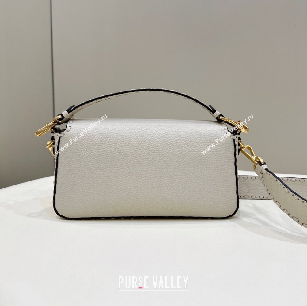 Fendi Regular Selleria Baguette bag with topstitches in Grained Calfskin White/Gold 2024 8610M (CL-241213018)