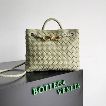Bottega Veneta Small Andiamo Top Handle Bag in Intrecciato Leather 743568 Light Green 2024 (MS-24042421)