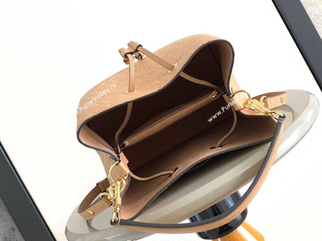 Louis Vuitton NeoNoe MM Bucket Bag in Monogram Embossed Leather M11815 Brown 2024 (K-24112111)