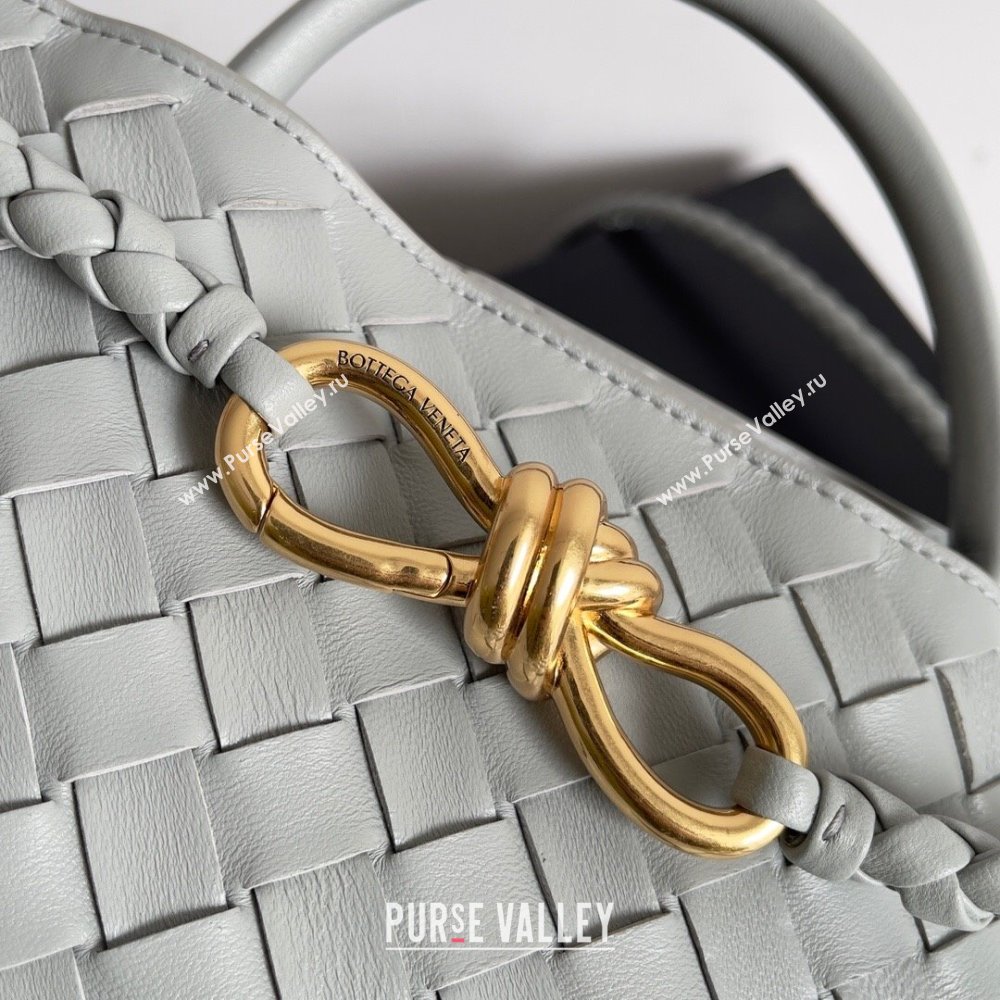 Bottega Veneta Small East/West Andiamo Top Handle Bag in Intrecciato Leather 754990 Light Grey 2024 (WT-24080902)