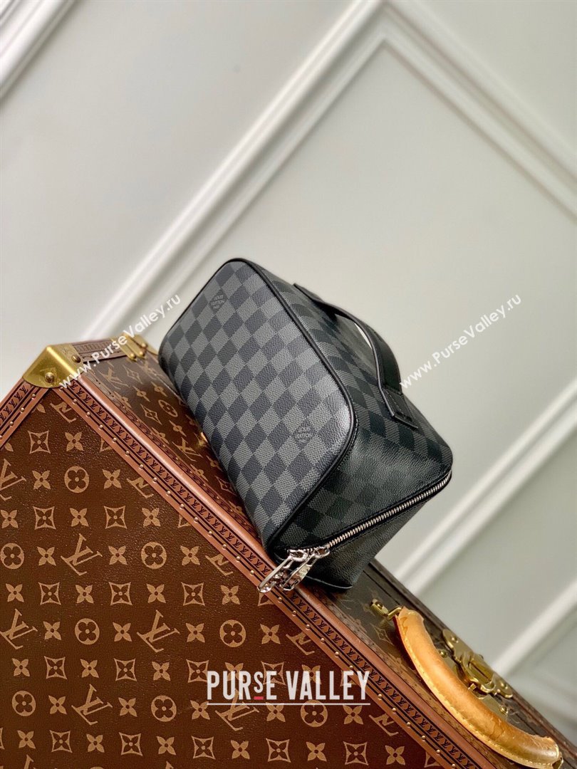 Louis Vuitton Toiletry Bag in Damier Graphite Canvas M77150 Black 2024 (K-24081005)