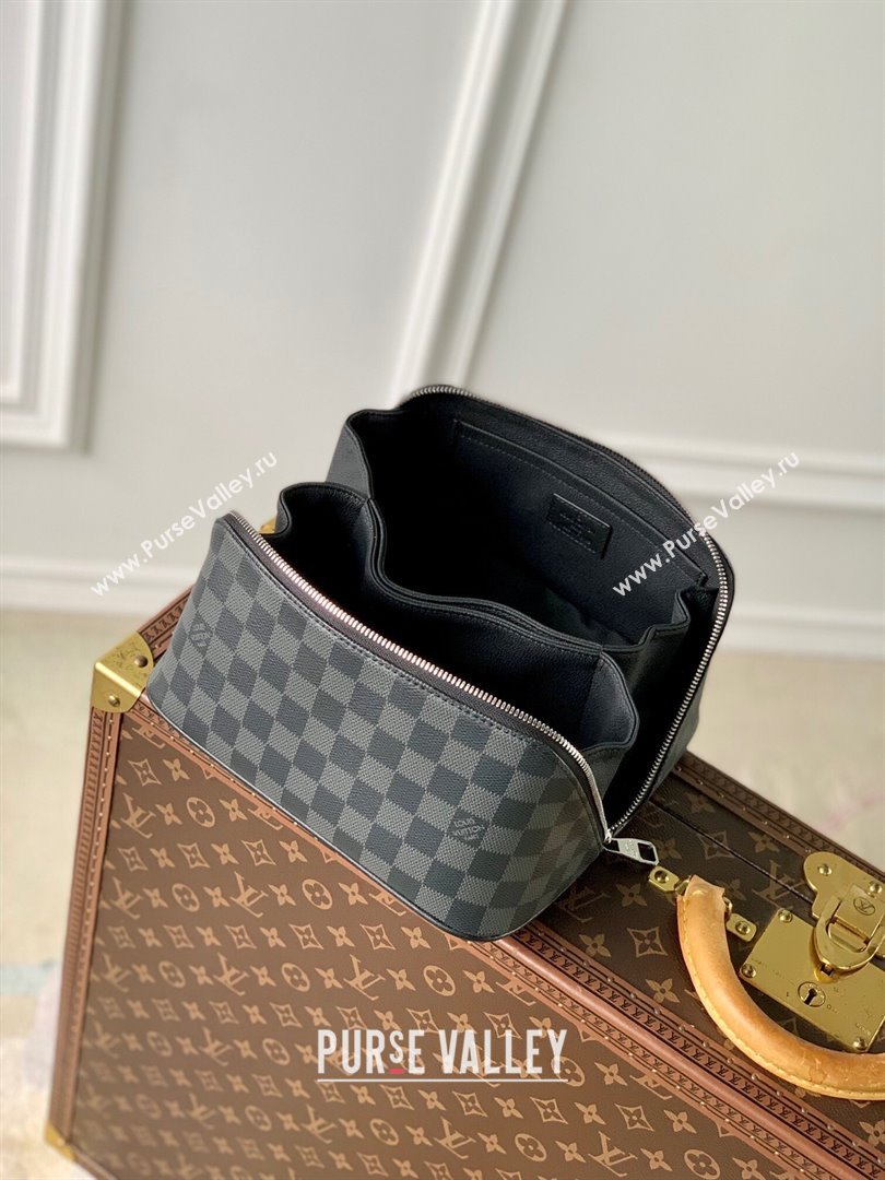 Louis Vuitton Toiletry Bag in Damier Graphite Canvas M77150 Black 2024 (K-24081005)