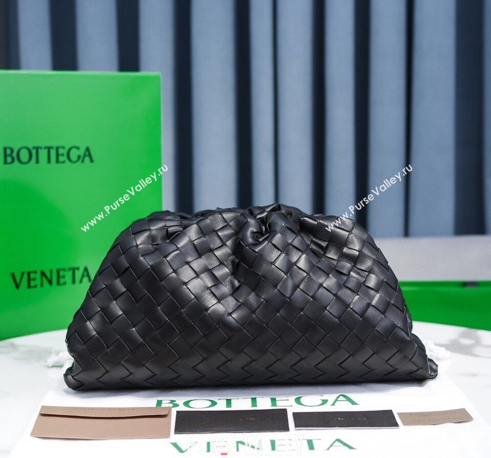 Bottega Veneta The Large Pouch Clutch in Woven Lambskin Black/Silver 2021 21 (MS-21102255)