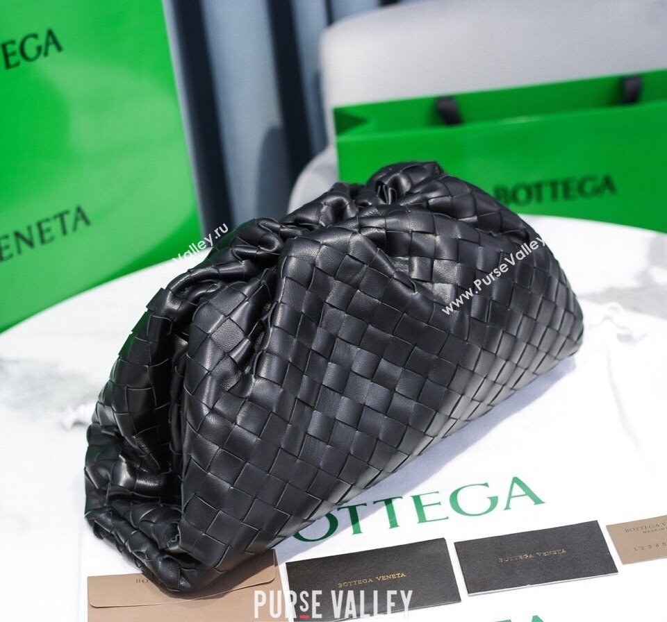 Bottega Veneta The Large Pouch Clutch in Woven Lambskin Black/Silver 2021 21 (MS-21102255)