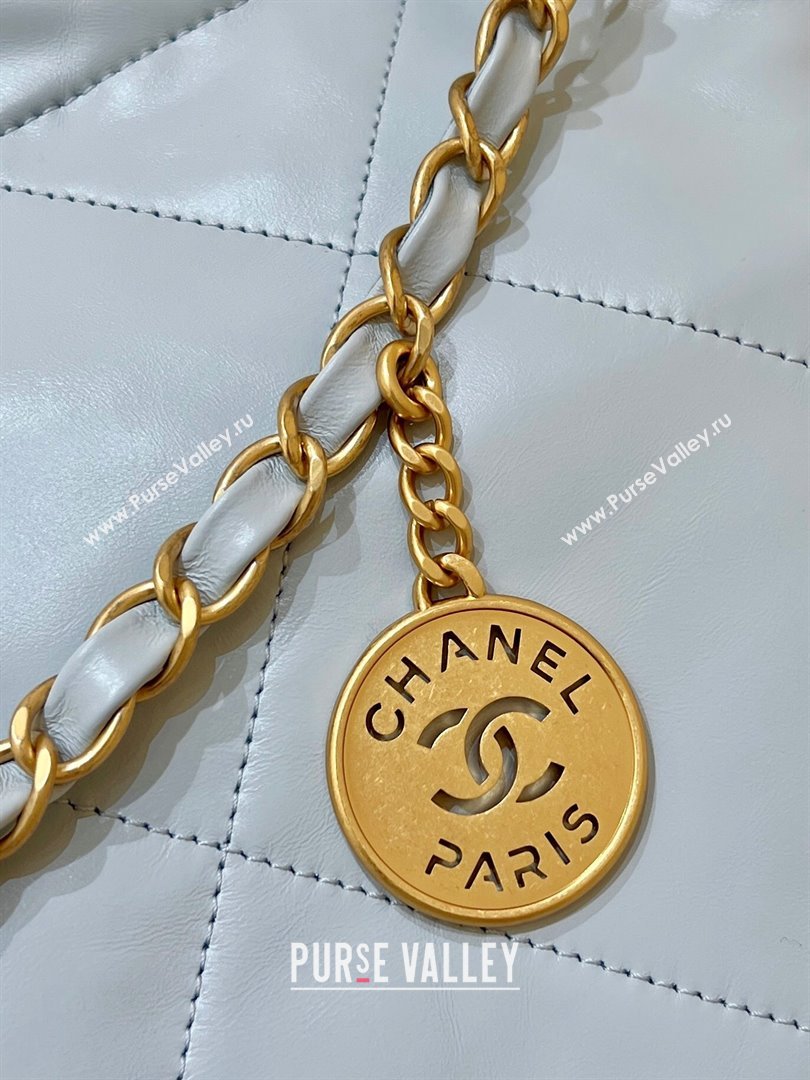 Chanel 22 Small Bag in Shiny Calfskin AS3260 Light Blue 2024 Top Quality (SHUNY-24062414)