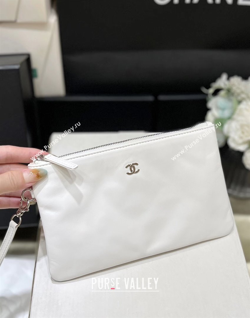 Chanel 22 Small Bag in Shiny Calfskin AS3260 Iridescent White 2024 Top Quality (SHUNY-24062416)