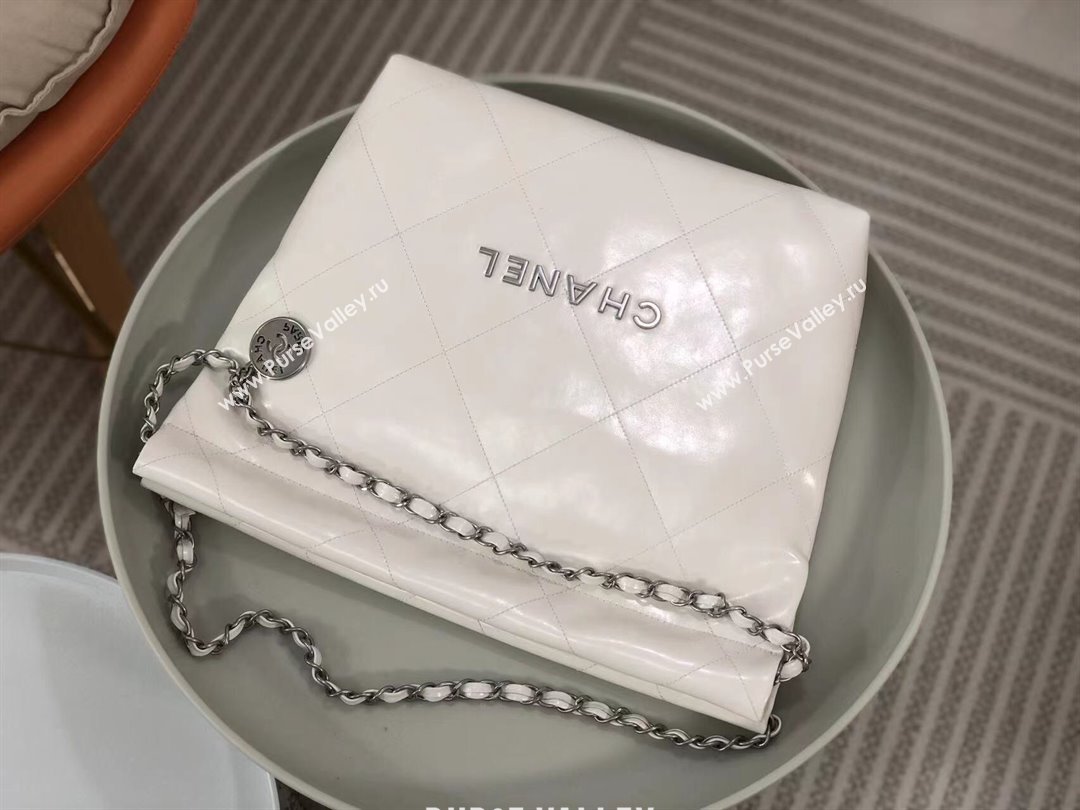 Chanel 22 Small Bag in Shiny Calfskin AS3260 SM01 White/Silver 2024 (SM-24062418)