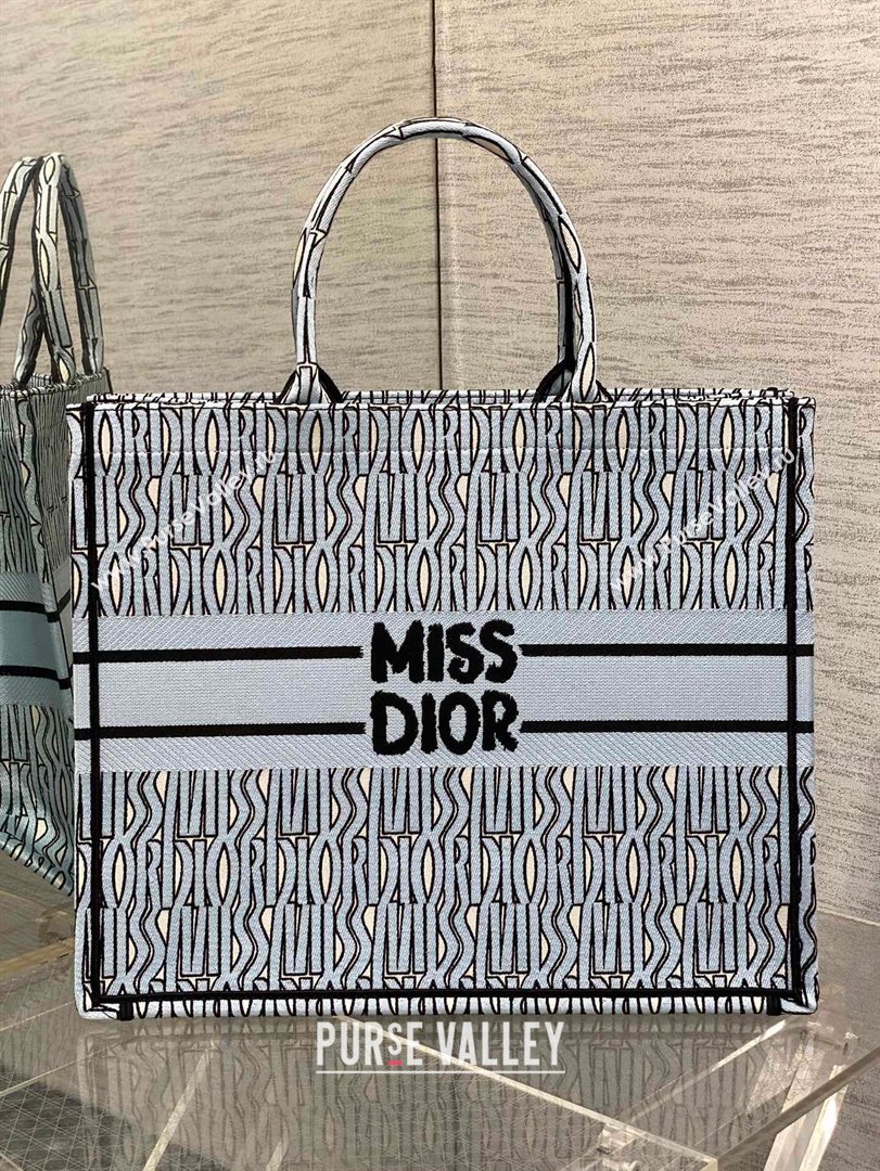 Dior Large Book Tote Bag in Pale Blue and Black Miss Dior Allover Embroidery 2024 (XXG-24081323)