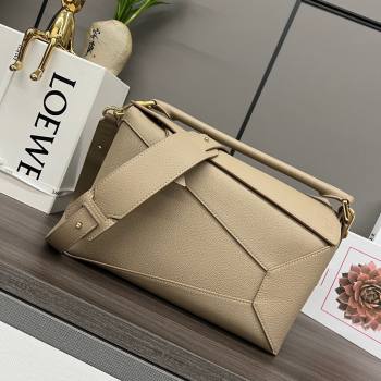 Loewe Puzzle Medium Bag in Litchi-Grained Calfskin 062329 Sand 2024 (MHUI-24120511)