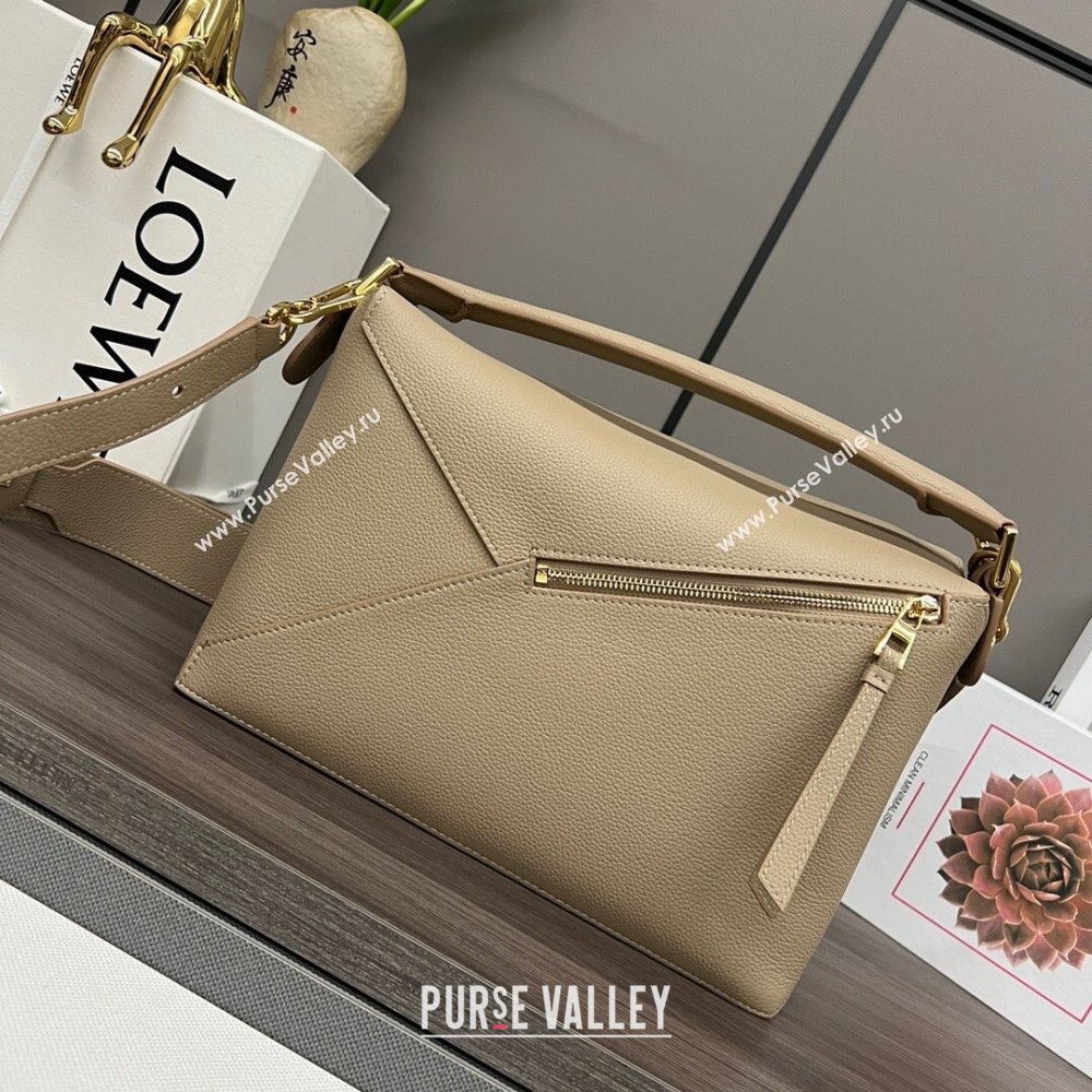 Loewe Puzzle Medium Bag in Litchi-Grained Calfskin 062329 Sand 2024 (MHUI-24120511)