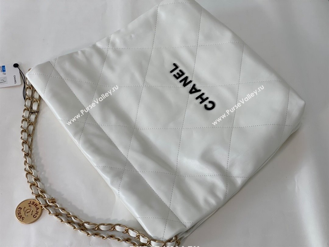 Chanel 22 Small Bag in Shiny Calfskin AS3260 SM04 White/Black 2024 (SM-24062421)