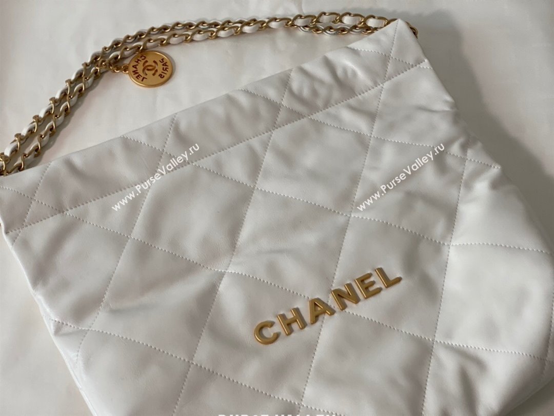 Chanel 22 Small Bag in Shiny Calfskin AS3260 SM05 White/Gold 2024 (SM-24062422)