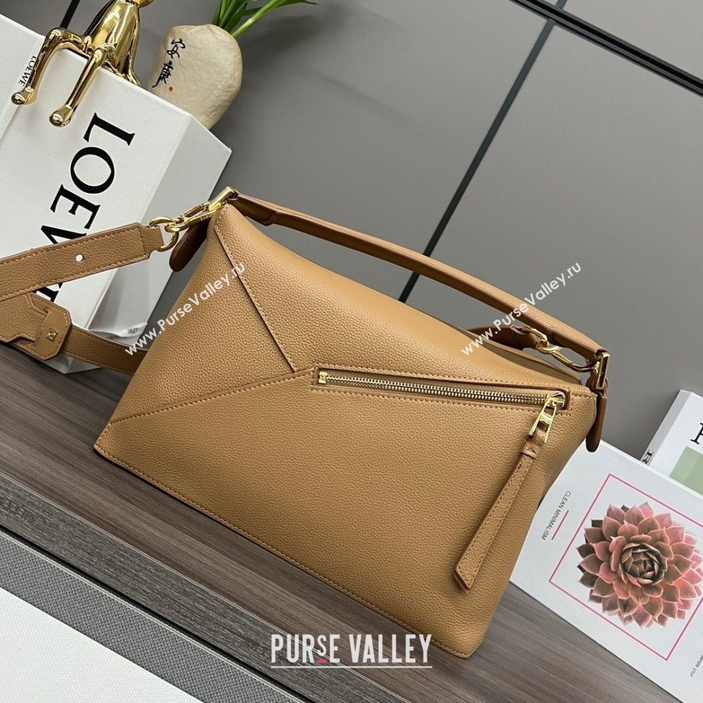 Loewe Puzzle Medium Bag in Litchi-Grained Calfskin 062329 Toffee 2024 (MHUI-24120514)