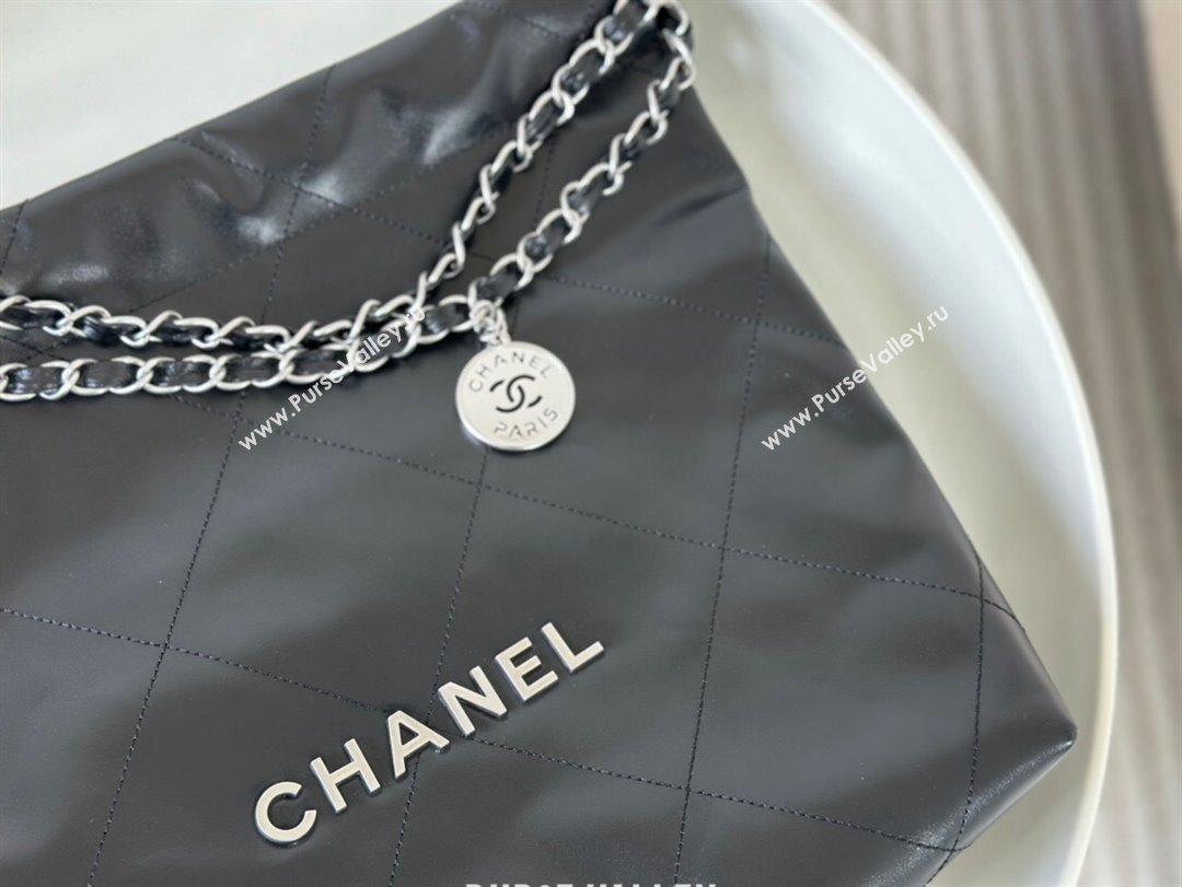 Chanel 22 Small Bag in Matte Calfskin AS3260 SM06 Black/Silver 2024 (SM-24062423)