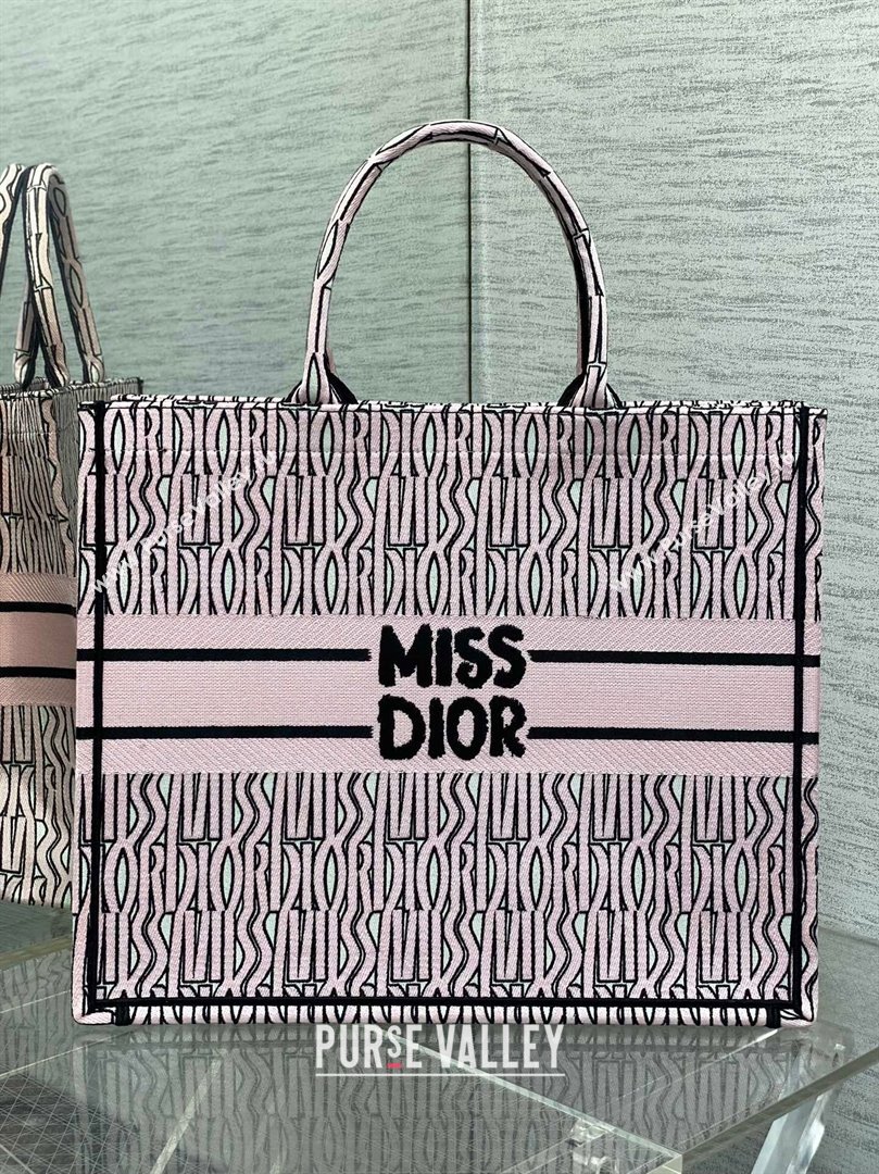 Dior Large Book Tote Bag in Pale Pink and Black Miss Dior Allover Embroidery 2024 (XXG-24081326)