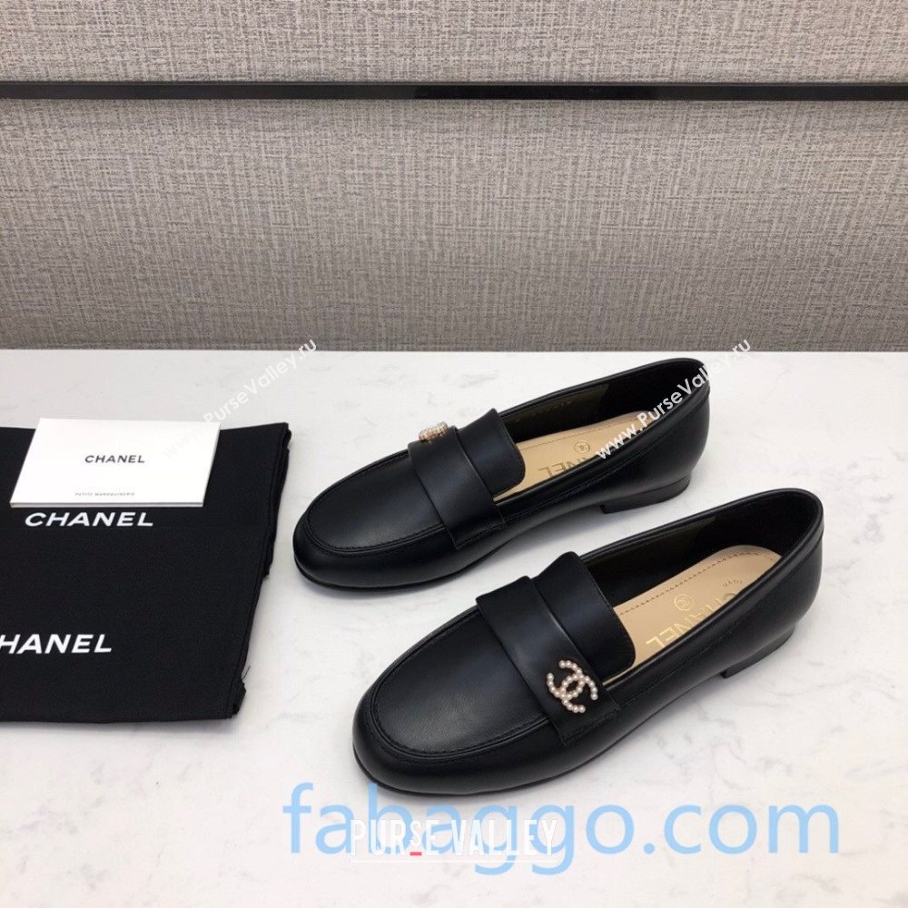 Chanel Lambskin Pearl CC Flat Loafers Black Leather 2020 (DLY-20082833)