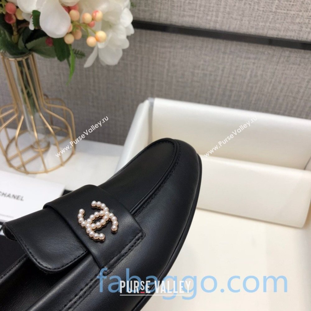Chanel Lambskin Pearl CC Flat Loafers Black Leather 2020 (DLY-20082833)