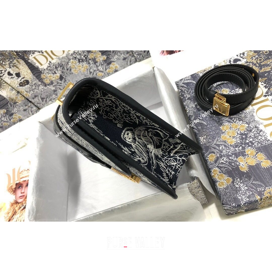 Dior 30 Montaigne Bag in Navy Blue Toile de Jouy Embroidery 2021 M9203 (XXG-21080301)