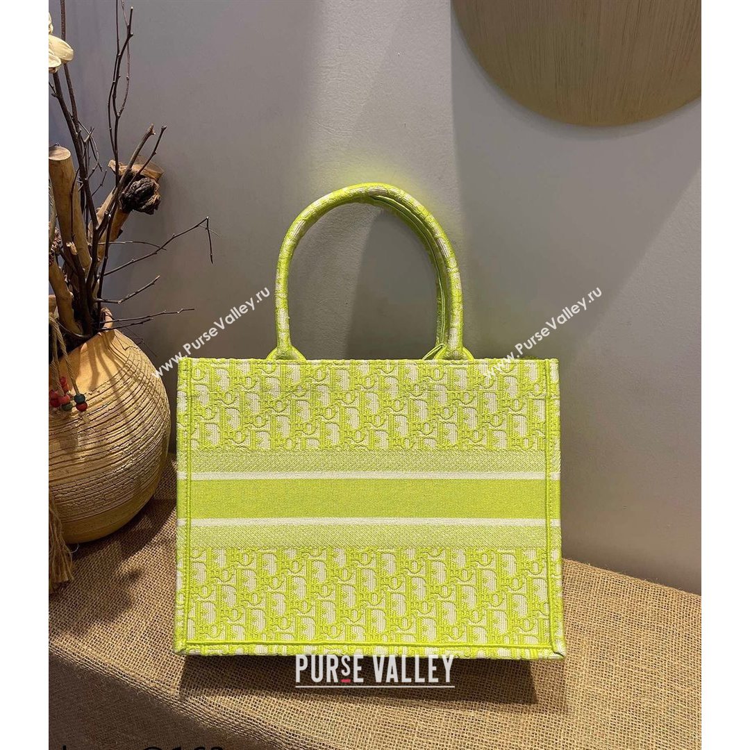 Dior Small Book Tote Bag in Yellow Oblique Embroidered Canvas 2021 M1286  (XXG-21080306)