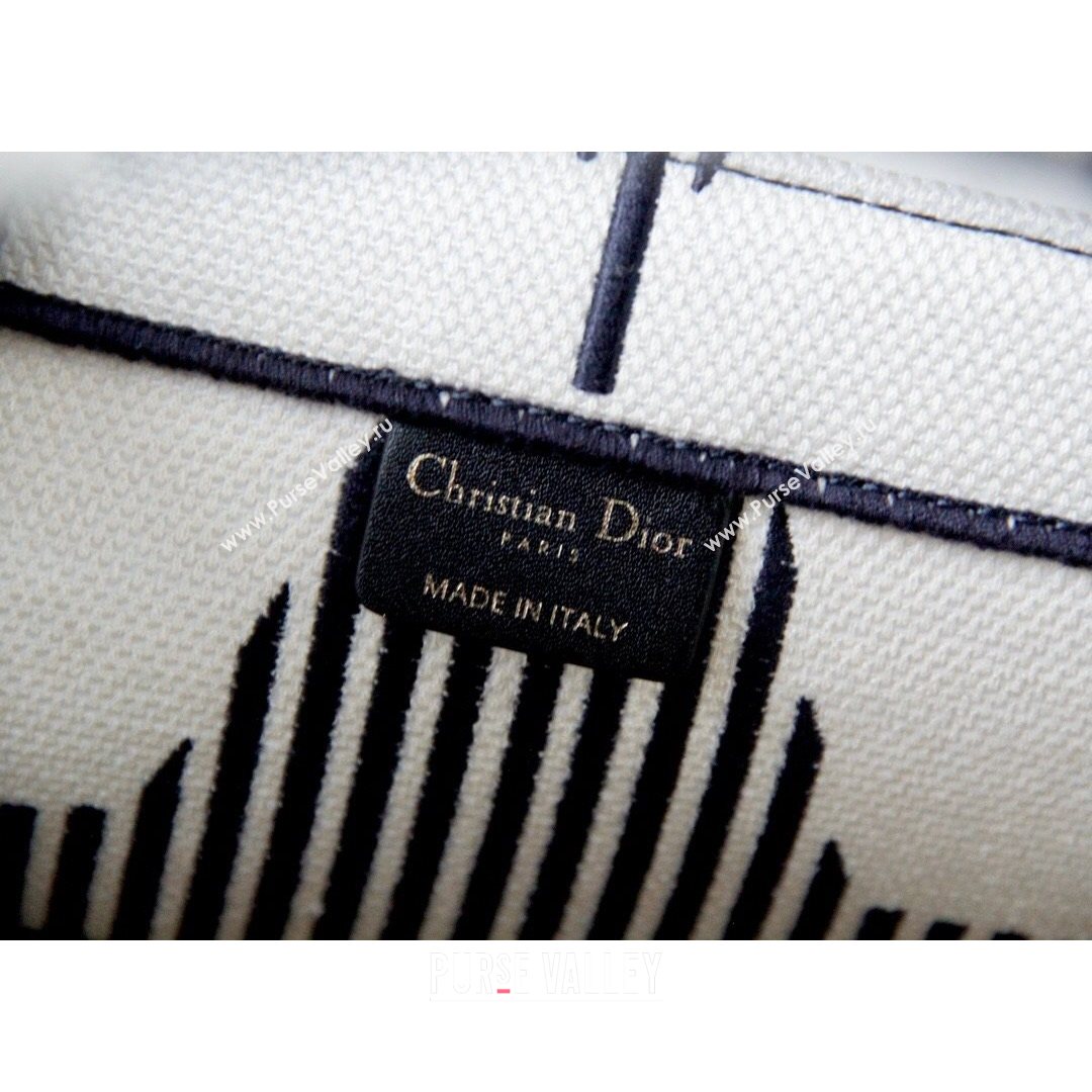 Dior Large Book Tote Bag in White Star Embroidery 2021 M1286  (XXG-21080313)