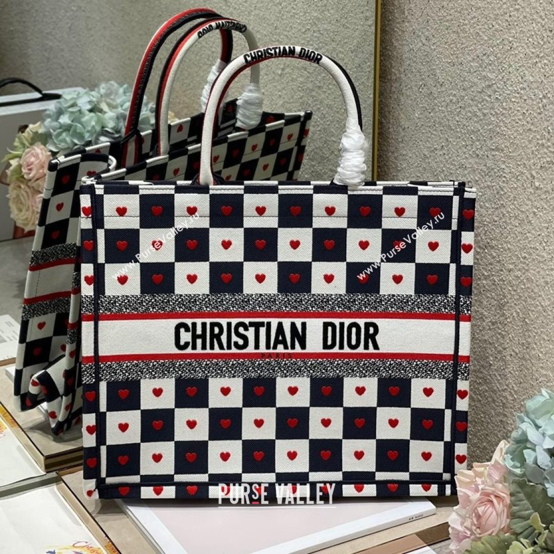 Dior Large Book Tote Bag in D-Chess Heart Embroidery 2021 M1286  (XXG-21080317)