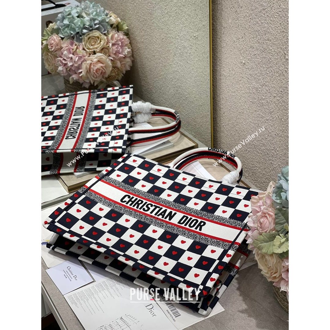 Dior Large Book Tote Bag in D-Chess Heart Embroidery 2021 M1286  (XXG-21080317)