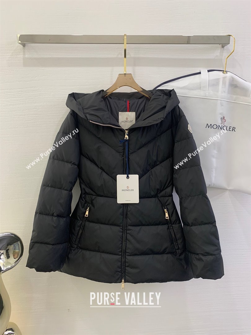 Moncler Down Jacket with Belt M112918 Black 2024 (Q-24112918)