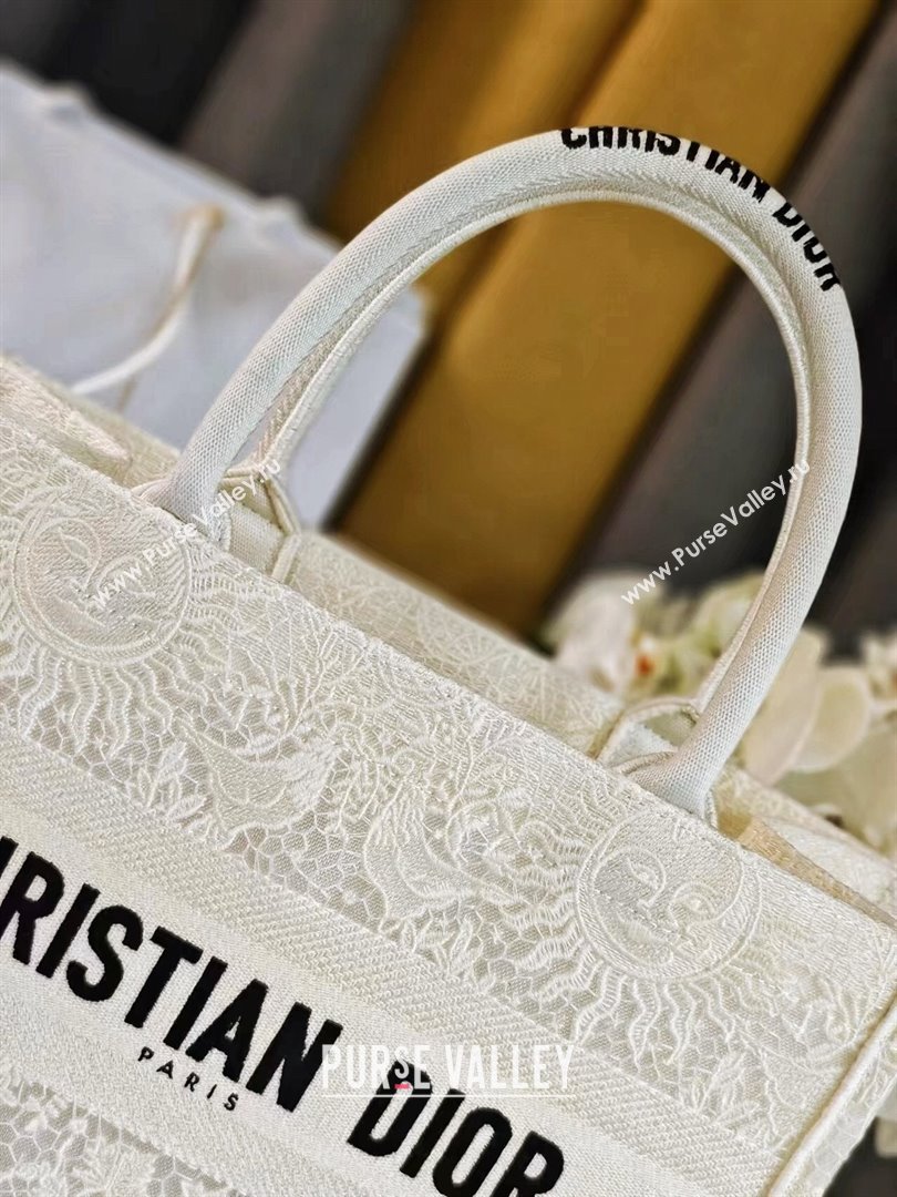 Dior Medium Book Tote Bag Bag in White Toile de Jouy Soleil Macrame 2024 (DMZ-24062801)