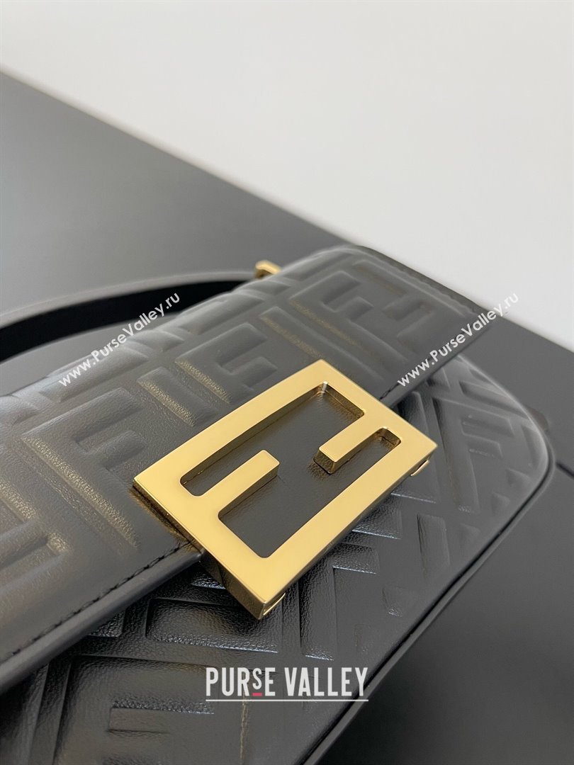 Fendi Baguette Phone Bag in Calf Leather Black 2024 (AF-24031102)