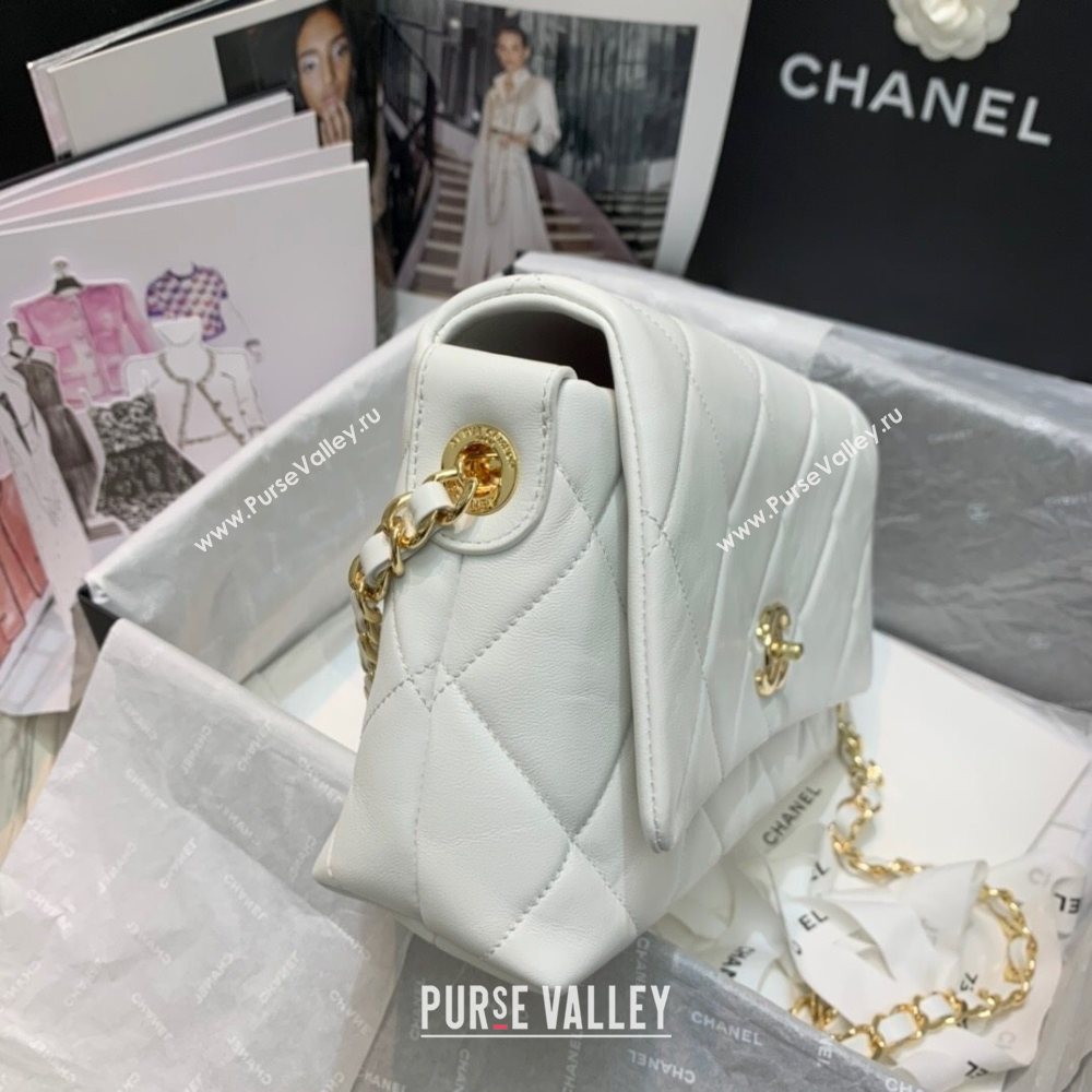 Chanel Quilted Lambskin Flap Bag AS2300 White 2020 (JY-20121521)