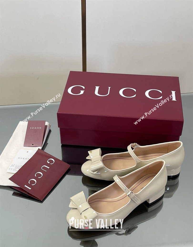 Gucci Bow Mary Jane Ballet Flats in Patent Leather White 2025 835748 (MD-250828029)