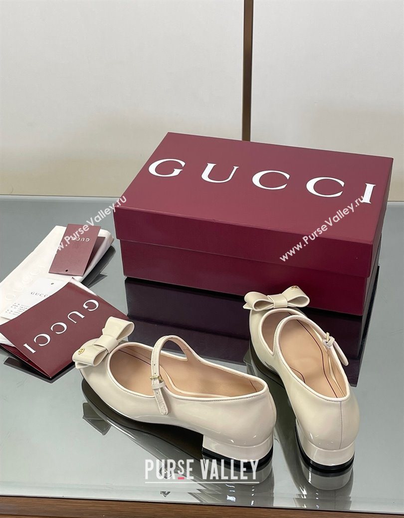 Gucci Bow Mary Jane Ballet Flats in Patent Leather White 2025 835748 (MD-250828029)